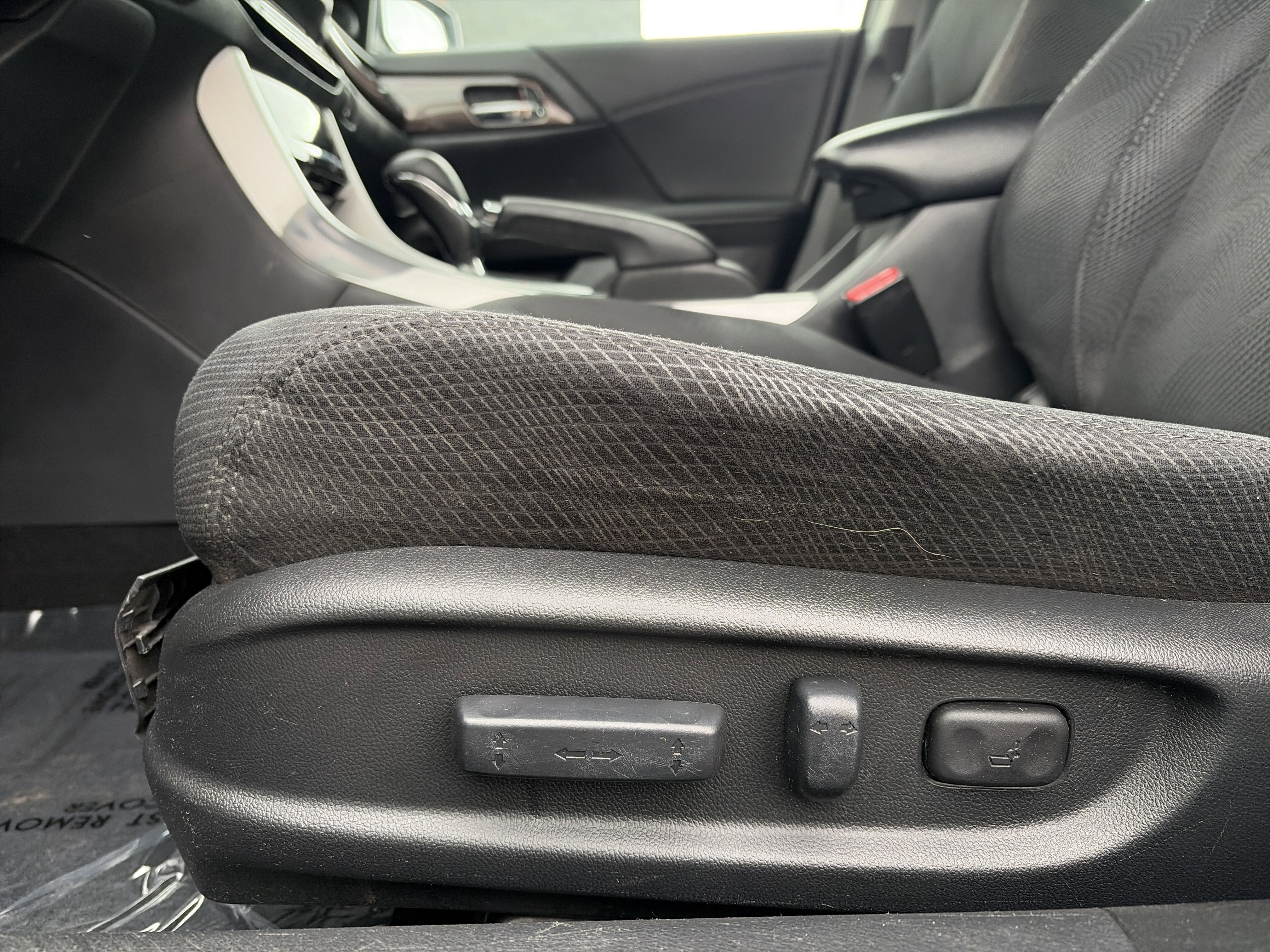 Used 2017 Honda Accord EX image 15