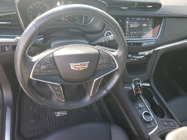 Certified 2024 Cadillac XT5 Premium Luxury w/ LPO, Floor Liner Package AWD/4WD image 15