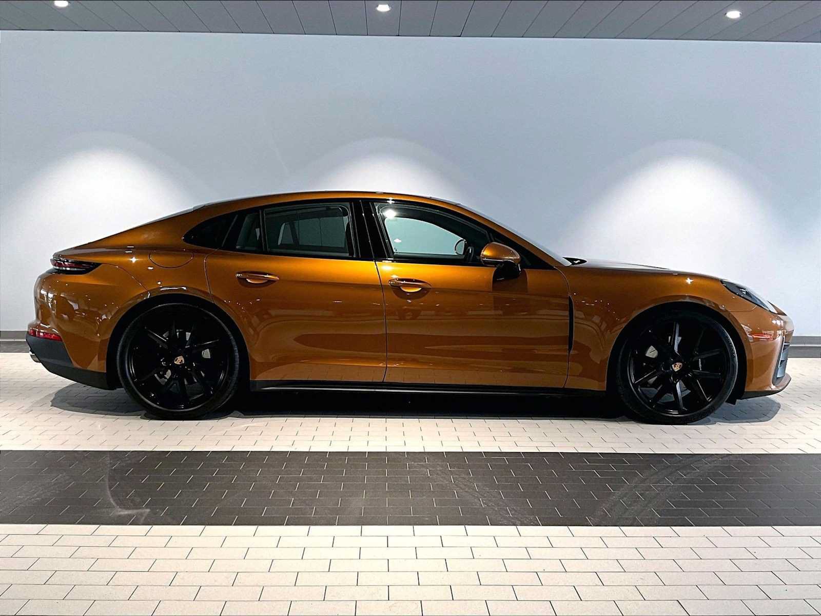 Used 2025 Porsche Panamera 4 AWD/4WD image 11