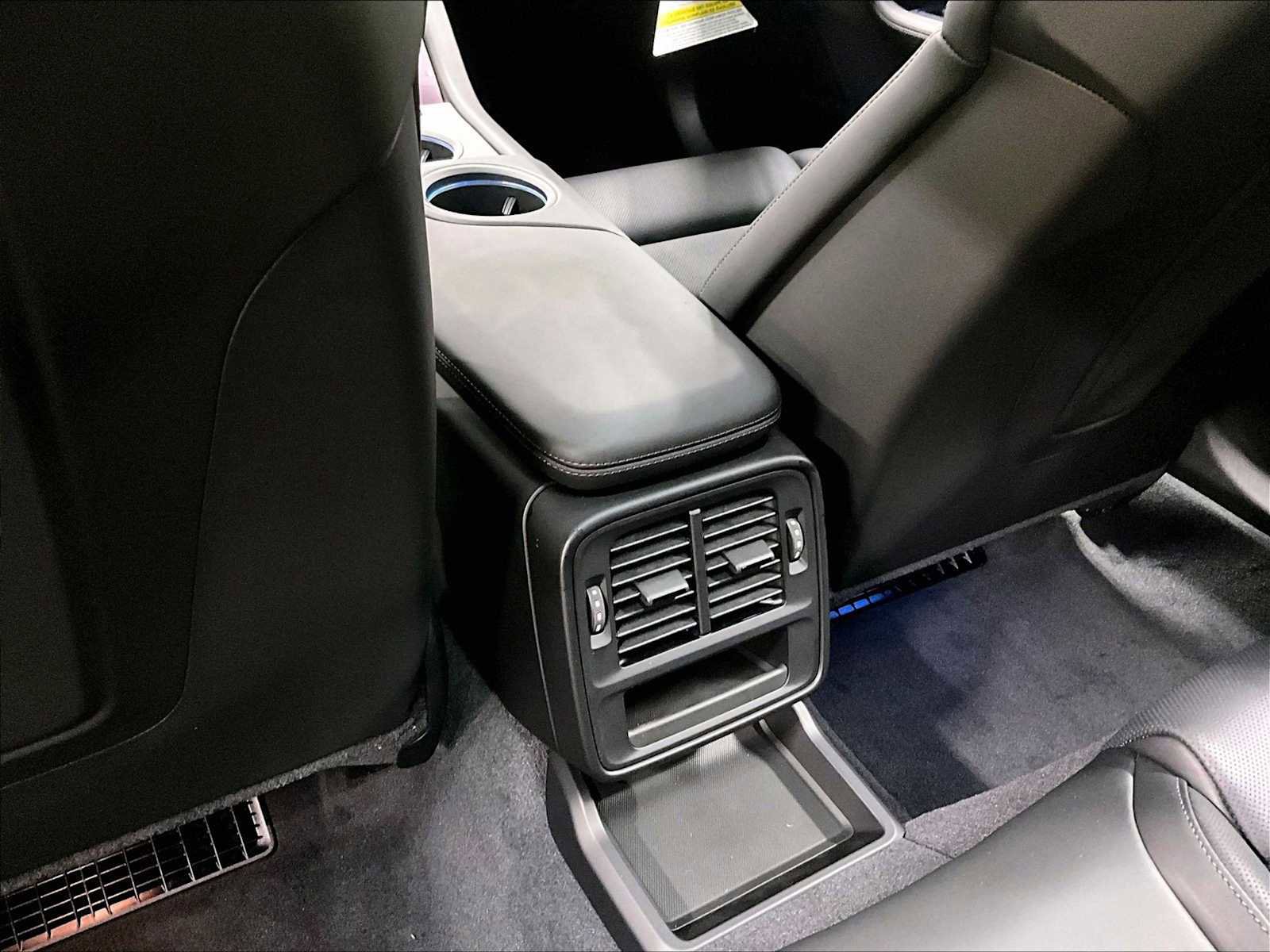 New 2026 Porsche Taycan image 24