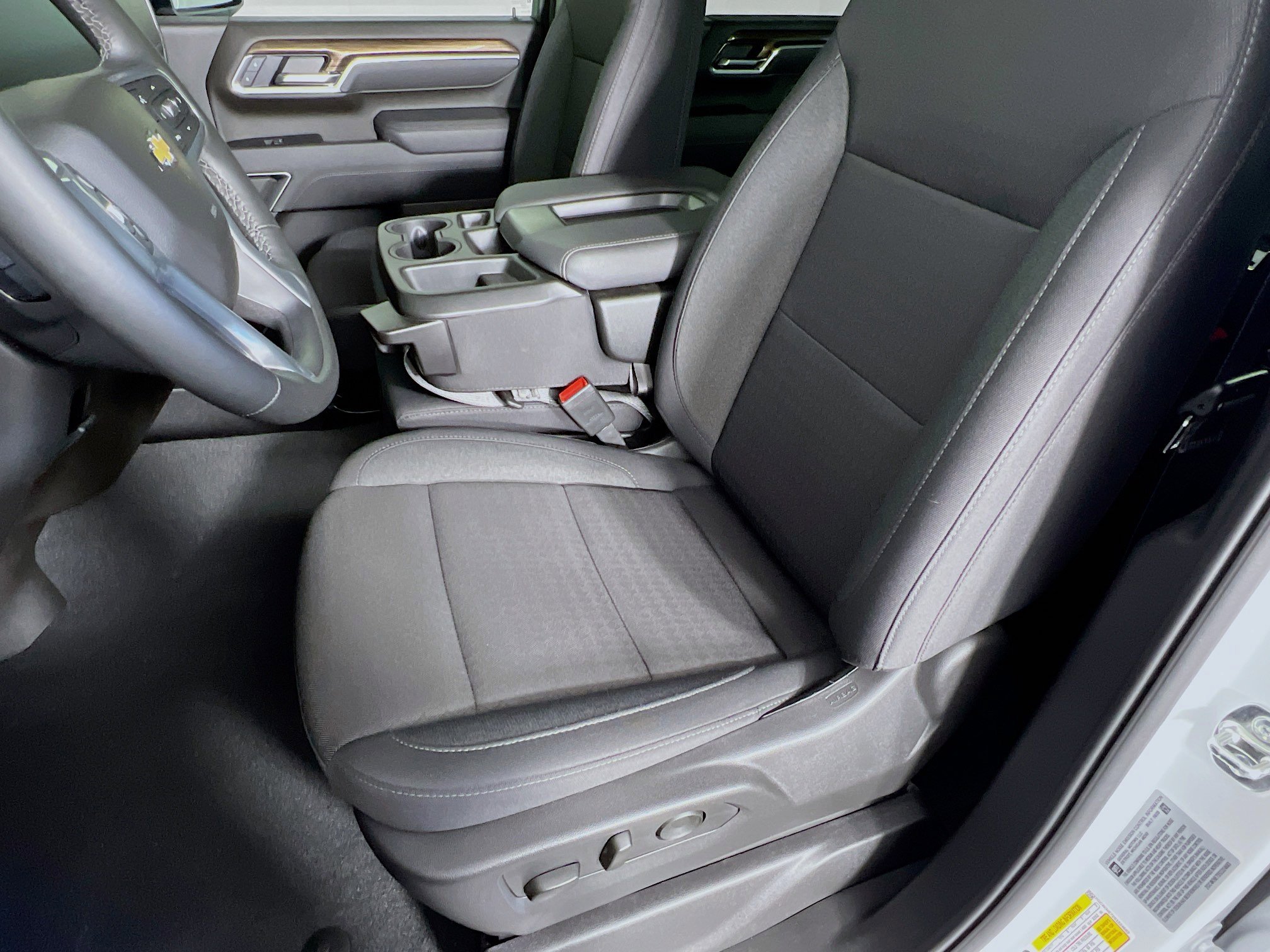 Used 2025 Chevrolet Silverado 2500 LT w/ Safety Package image 3