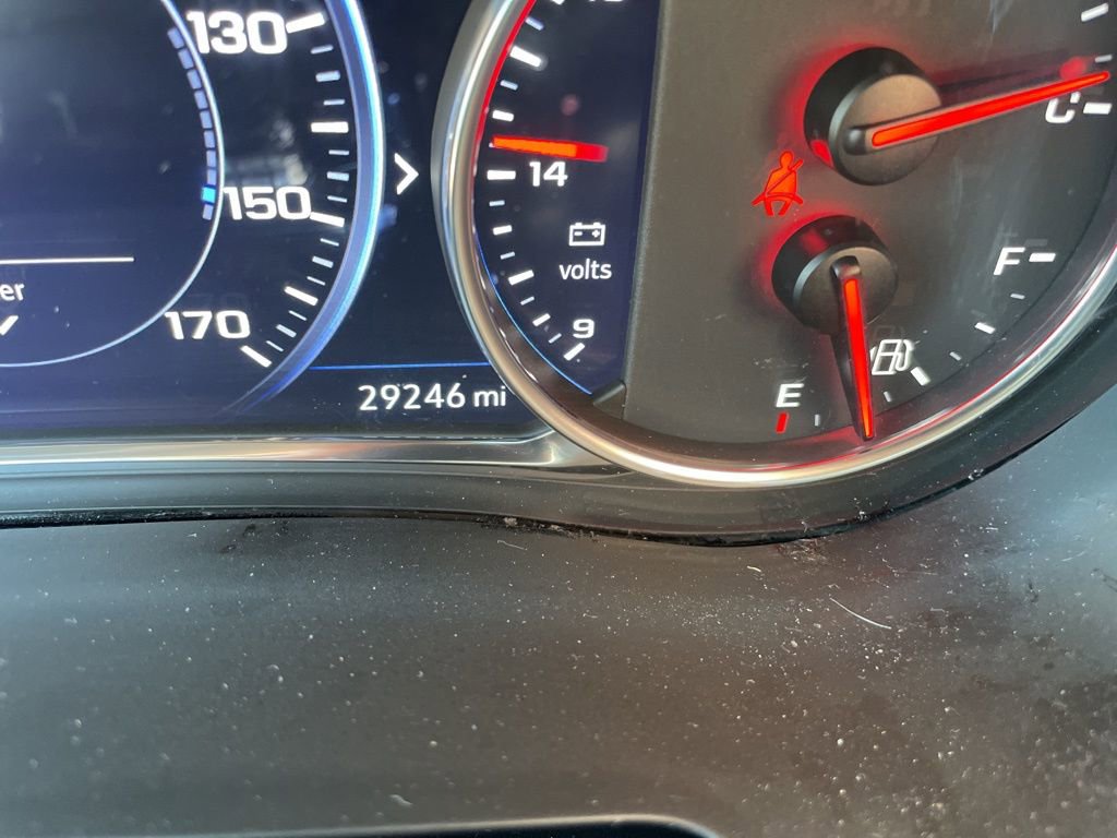 Used 2023 Chevrolet Traverse Premier AWD/4WD image 19