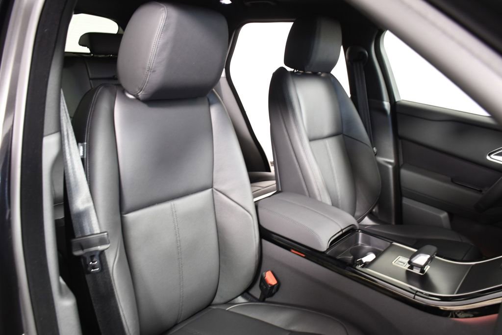 New 2026 Land Rover Range Rover Velar Dynamic SE AWD/4WD image 20