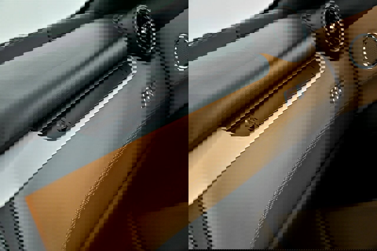 Used 2012 Ferrari FF image 35