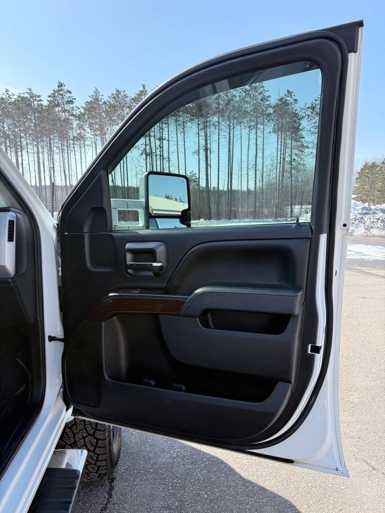 Used 2015 GMC Sierra 2500 SLE image 18