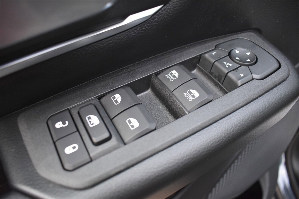 New 2026 RAM 1500 4x4 Crew Cab image 25