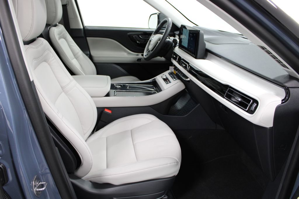 New 2026 Lincoln Aviator Reserve image 29