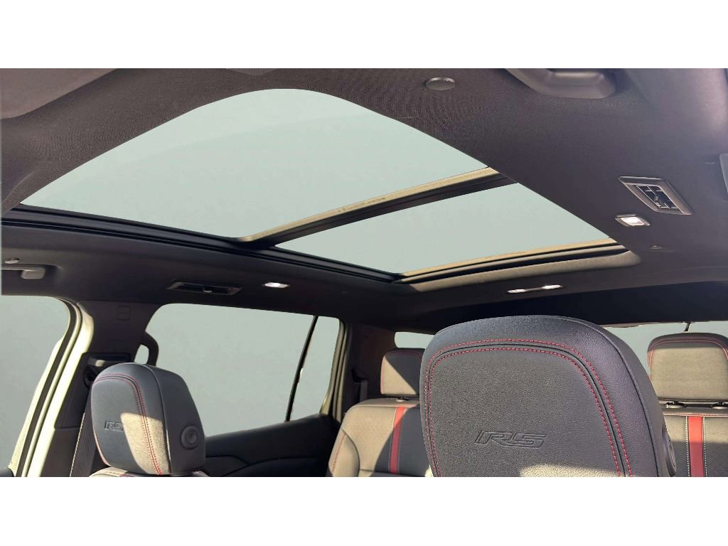 Used 2024 Chevrolet Traverse RS w/ LPO, Floor Liner Package image 11