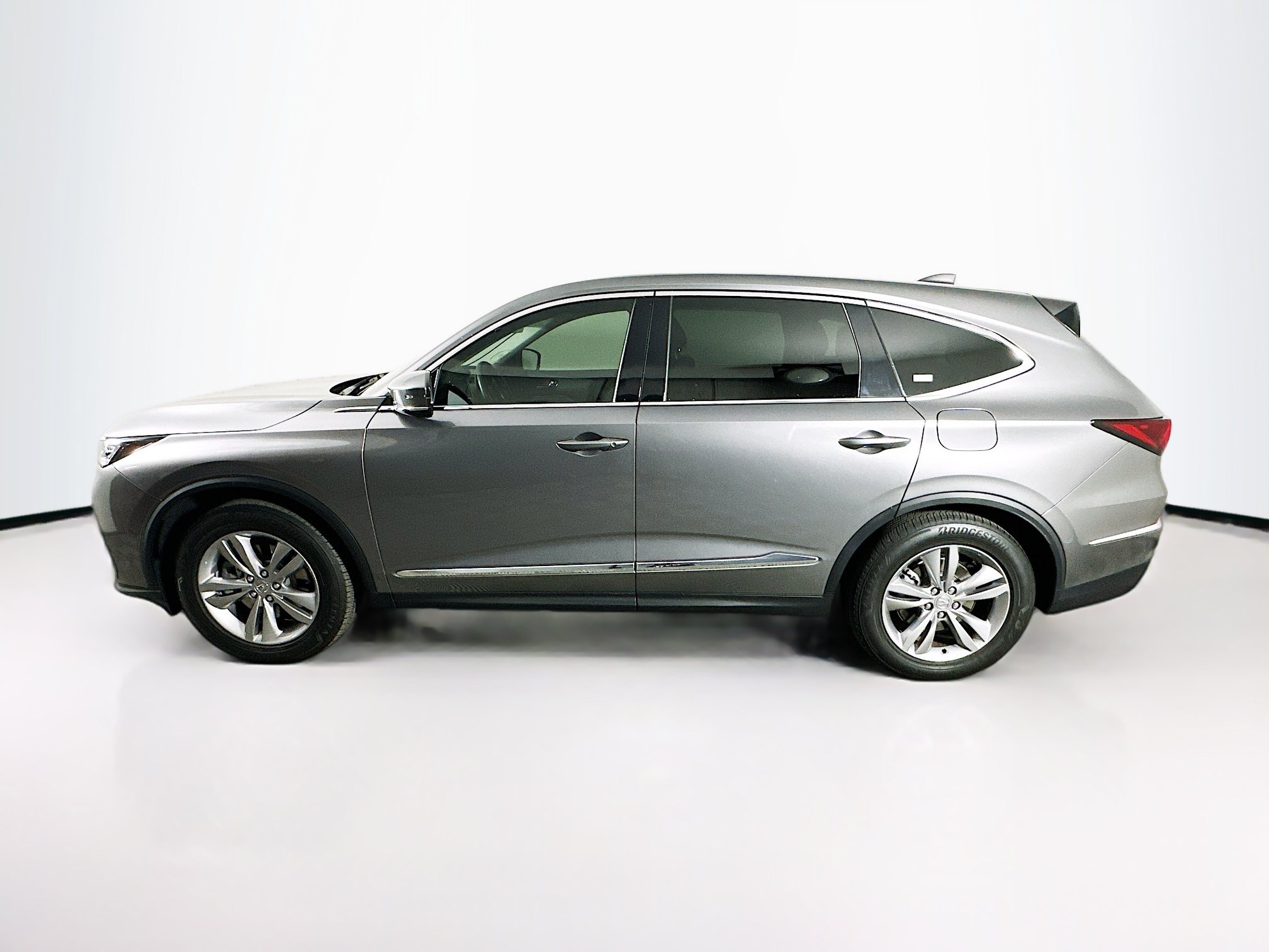 Used 2025 Acura MDX FWD image 4