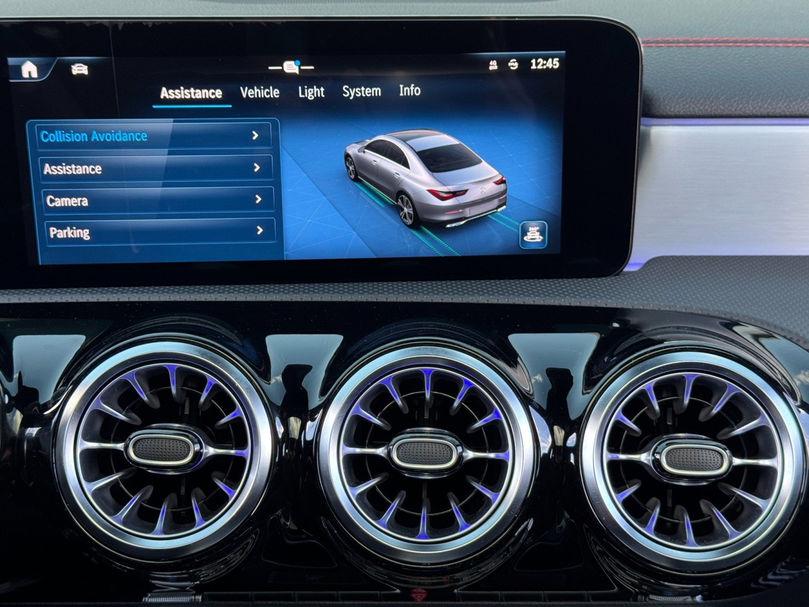 Used 2024 Mercedes-Benz CLA 250 4MATIC image 29