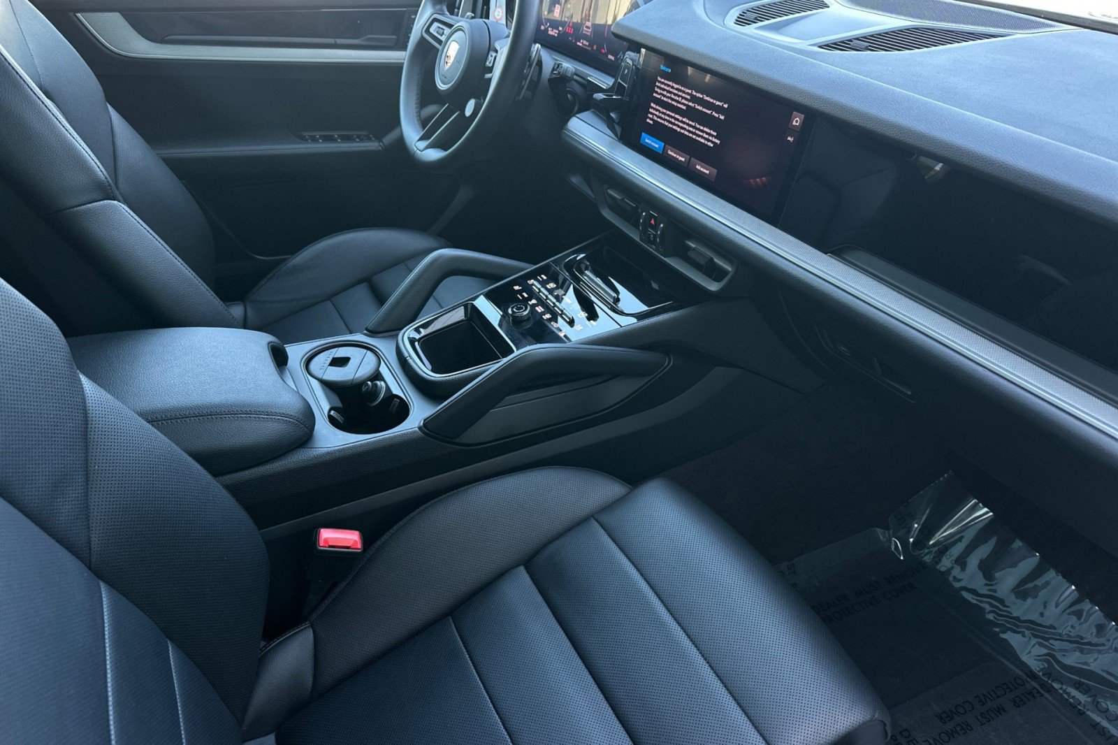 Certified 2024 Porsche Cayenne S AWD/4WD image 16