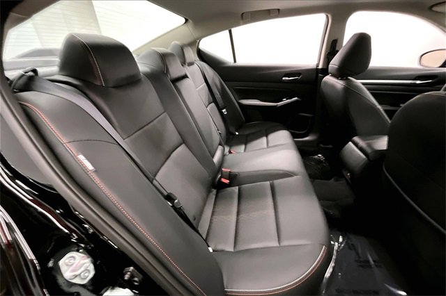 New 2025 Nissan Altima 2.5 SR w/ SR Premium Package image 31