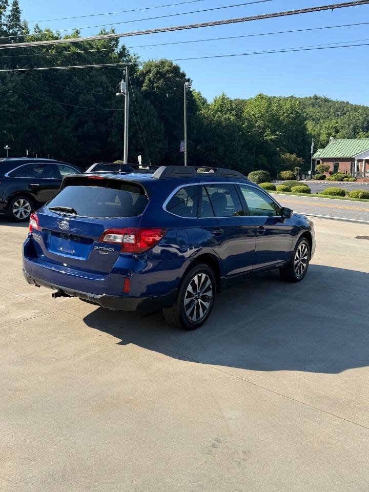 Used 2016 Subaru Outback 3.6R Limited AWD/4WD image 5