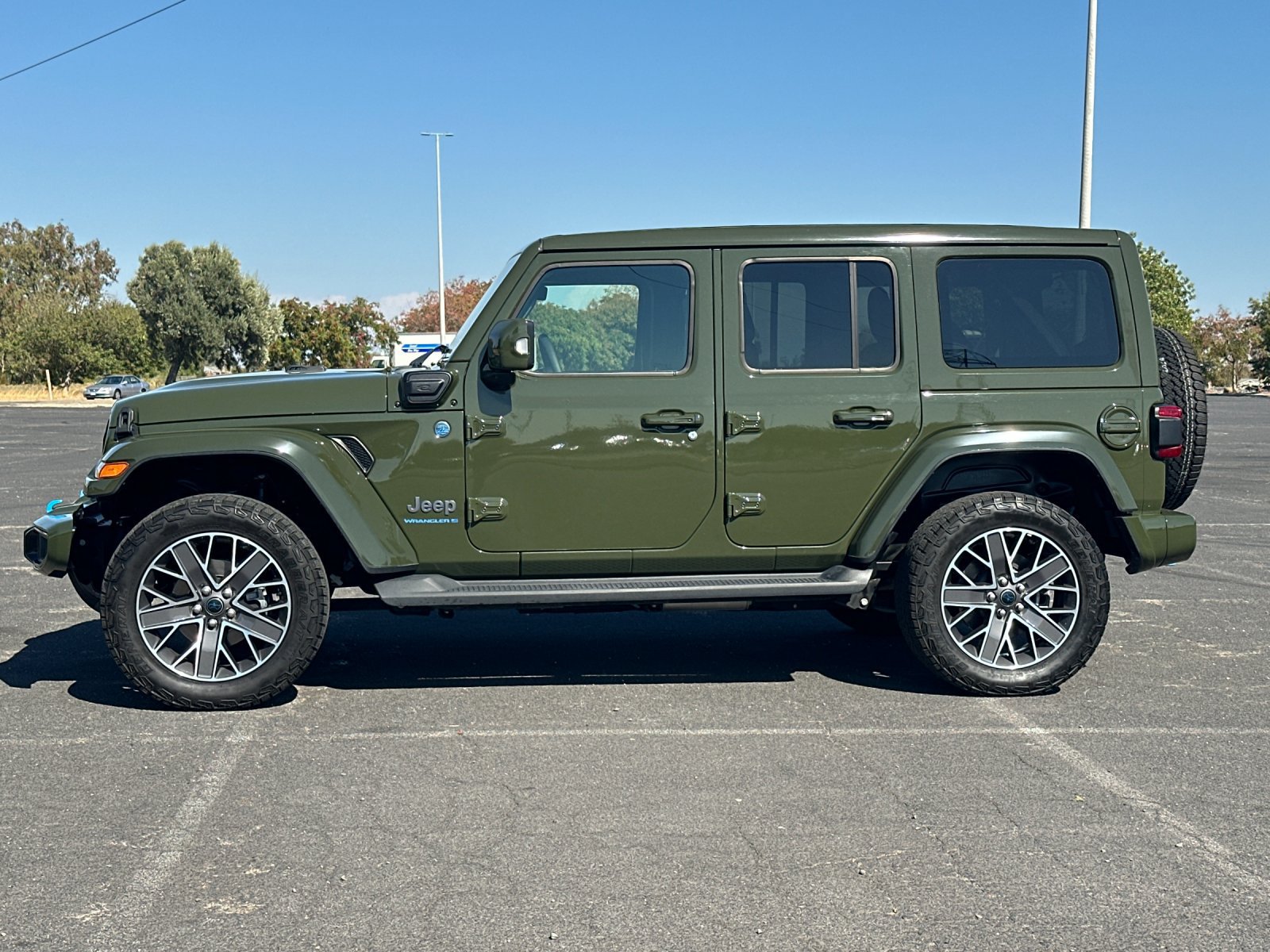 Used 2024 Jeep Wrangler High Altitude AWD/4WD image 7