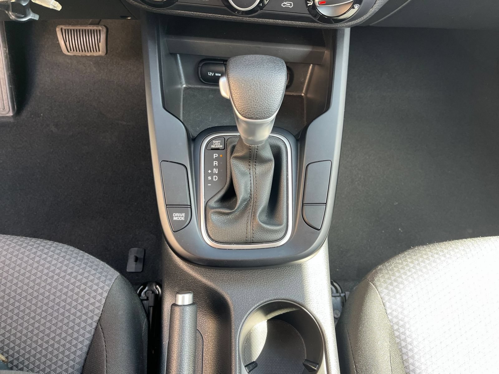 Used 2025 Kia Soul LX w/ LX Technology Package FWD image 38