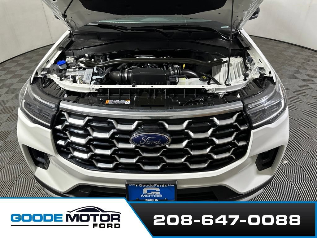 Used 2025 Ford Explorer Platinum w/ Ultimate Package AWD/4WD image 26