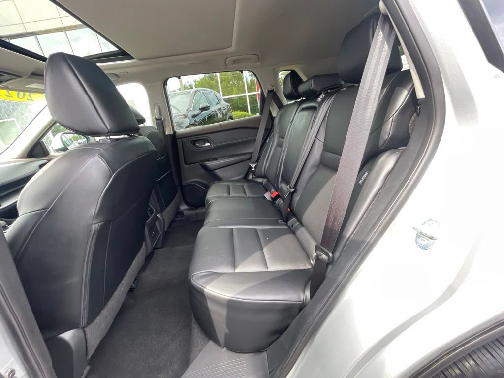 Certified 2023 Nissan Rogue SV w/ SV Premium B Package AWD/4WD image 21