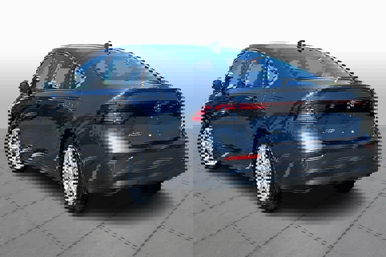 Used 2025 Honda Accord LX image 12