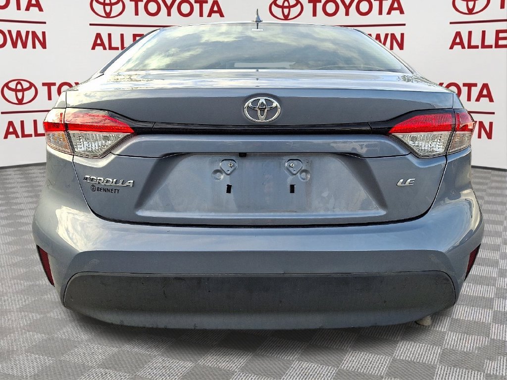 Used 2025 Toyota Corolla LE w/ LE Premium Package FWD image 6