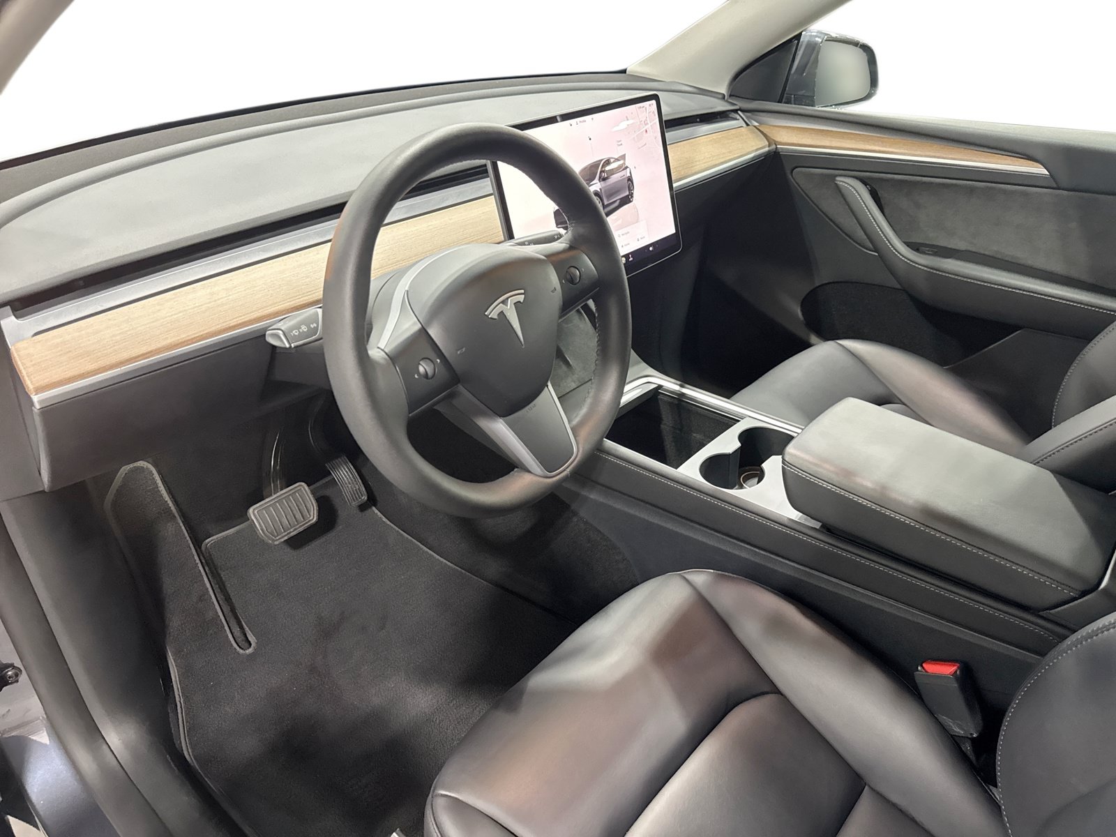 Certified 2023 Tesla Model Y Long Range AWD/4WD image 9