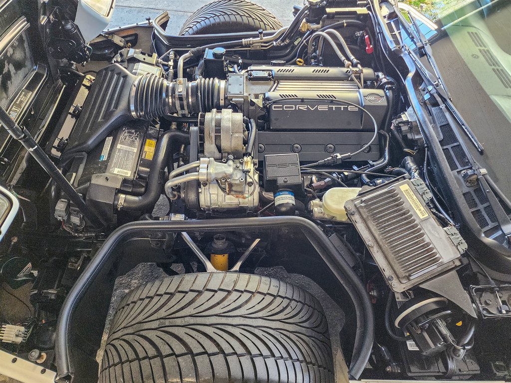 Used 1995 Chevrolet Corvette Convertible image 27