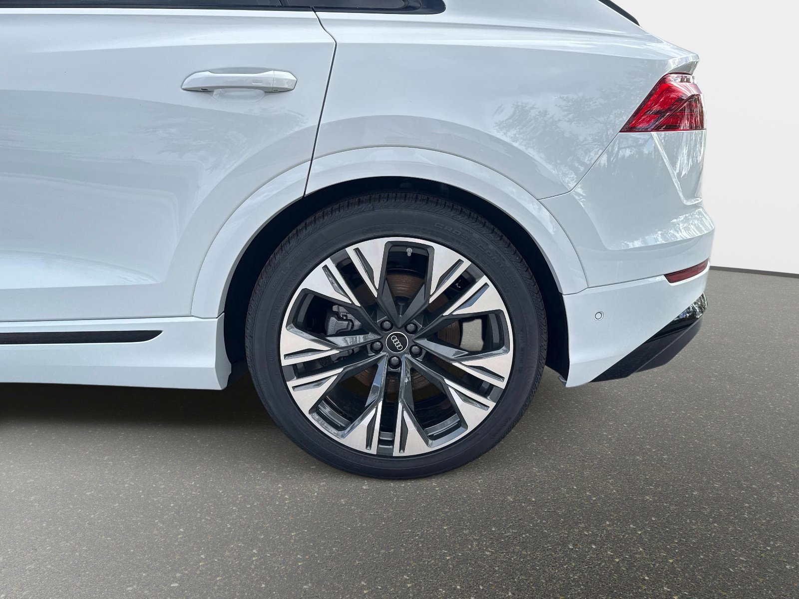 New 2026 Audi Q8 Premium Plus AWD/4WD image 11