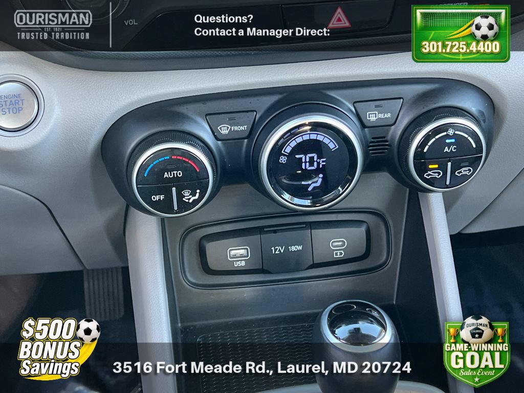 Used 2025 Hyundai Venue SEL FWD image 13