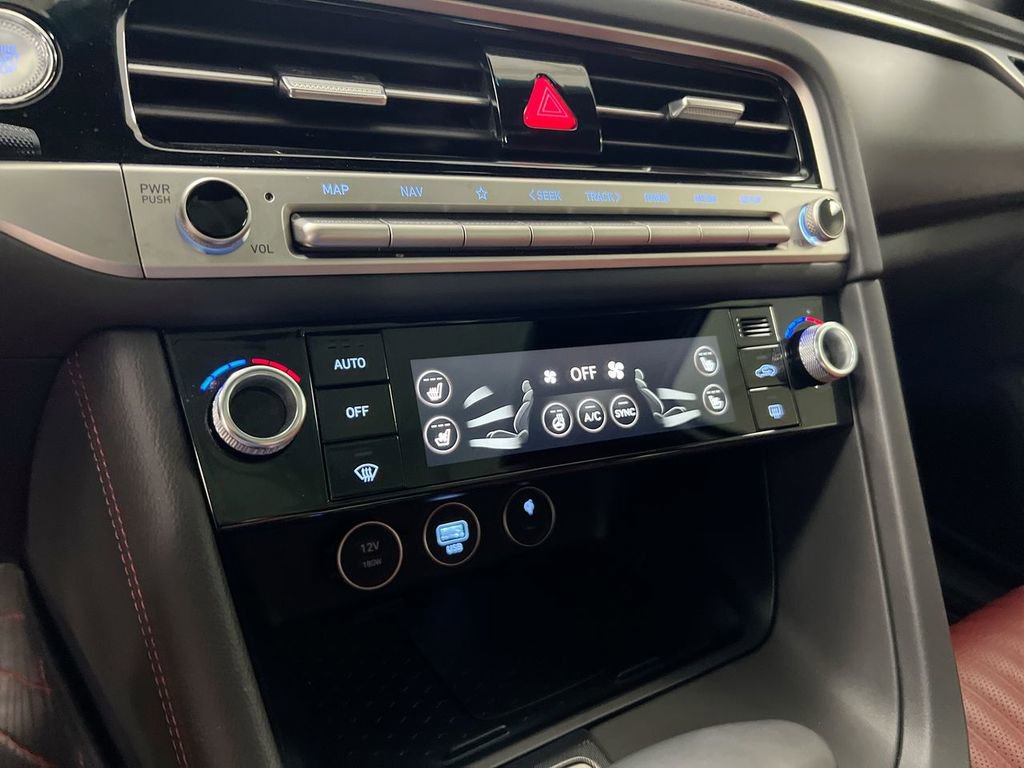 Used 2024 Genesis G70 3.3T Advanced image 17