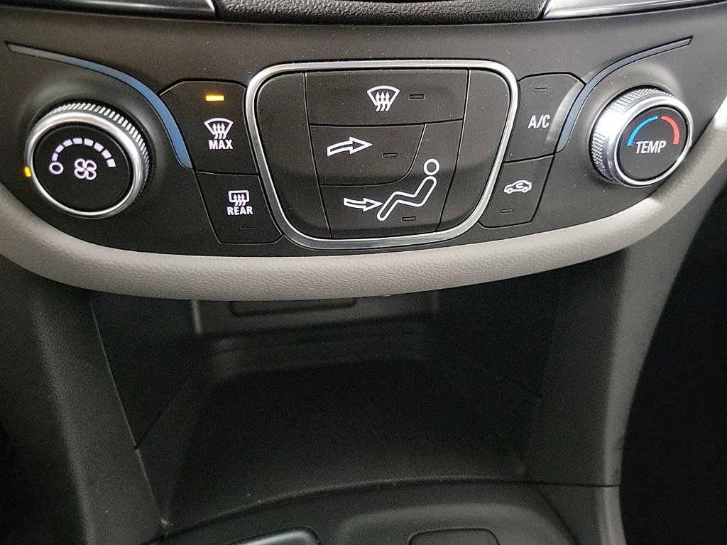 Used 2022 Chevrolet Equinox LT image 27