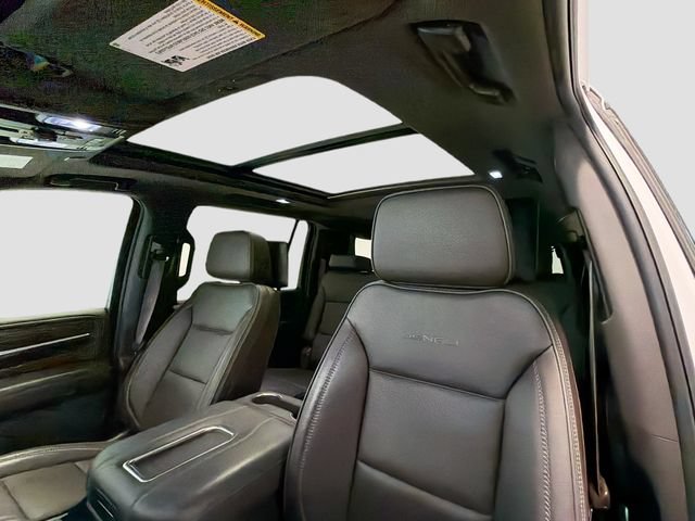 Used 2024 GMC Yukon XL Denali w/ Denali Reserve Package AWD/4WD image 20