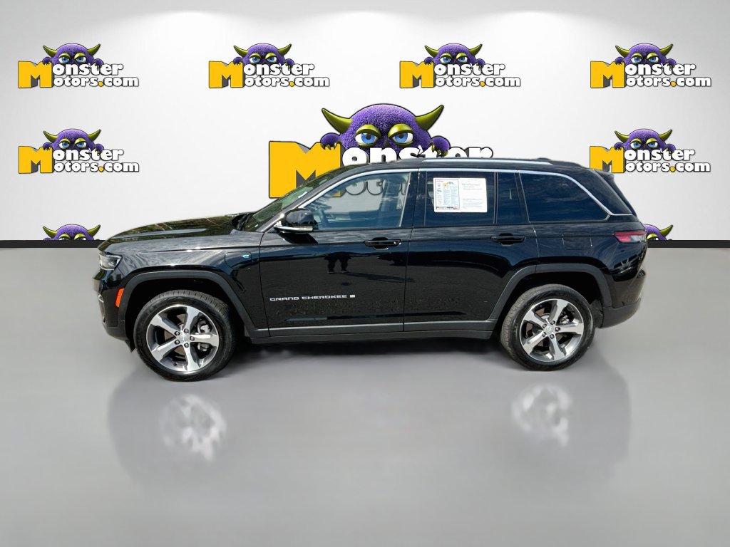 Used 2023 Jeep Grand Cherokee 4WD 4xe image 8