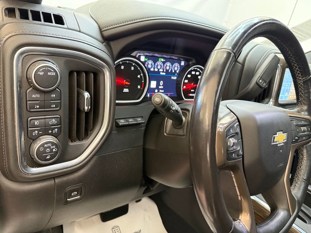 Used 2022 Chevrolet Silverado 3500 High Country w/ Technology Package image 10