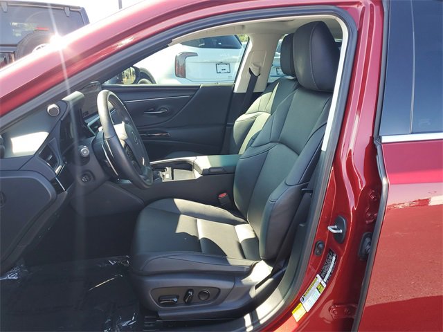 Used 2024 Lexus ES 300h w/ Premium Package image 13