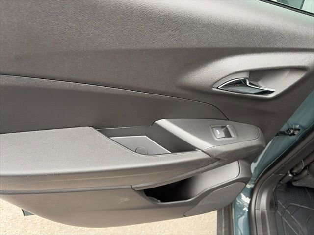 New 2026 Chevrolet Trax LT w/ Sunroof Package image 12