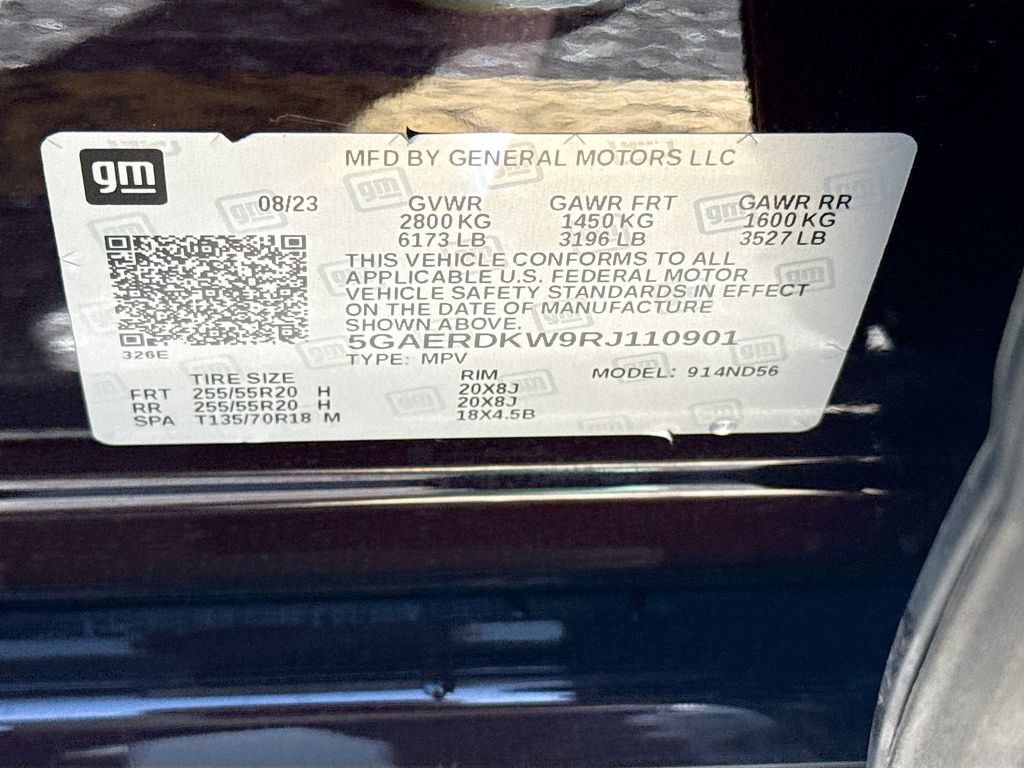 Used 2024 Buick Enclave Avenir w/ Avenir Technology Package FWD image 33