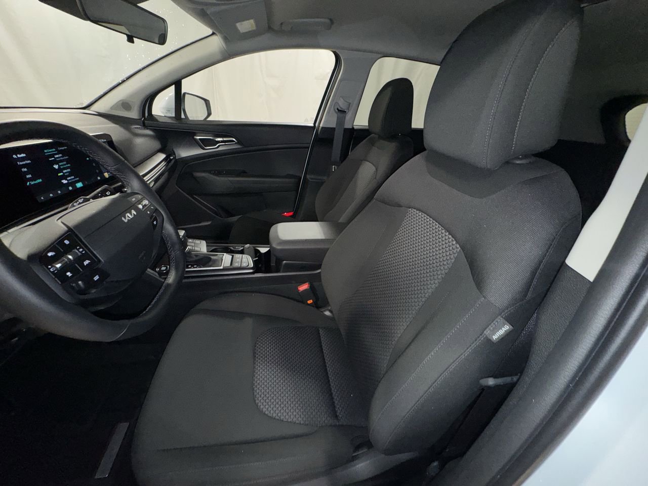 New 2026 Kia Sportage LX image 13