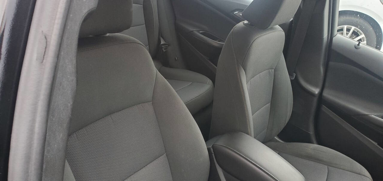 Used 2018 Chevrolet Cruze LS image 7