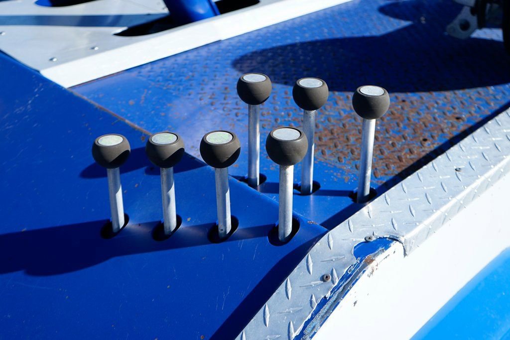 Used 2017 Ford F550 2WD Regular Cab Super Duty w/ Advanced Security Pack image 7