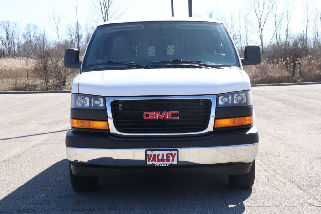 Used 2017 GMC Savana 2500 video 3