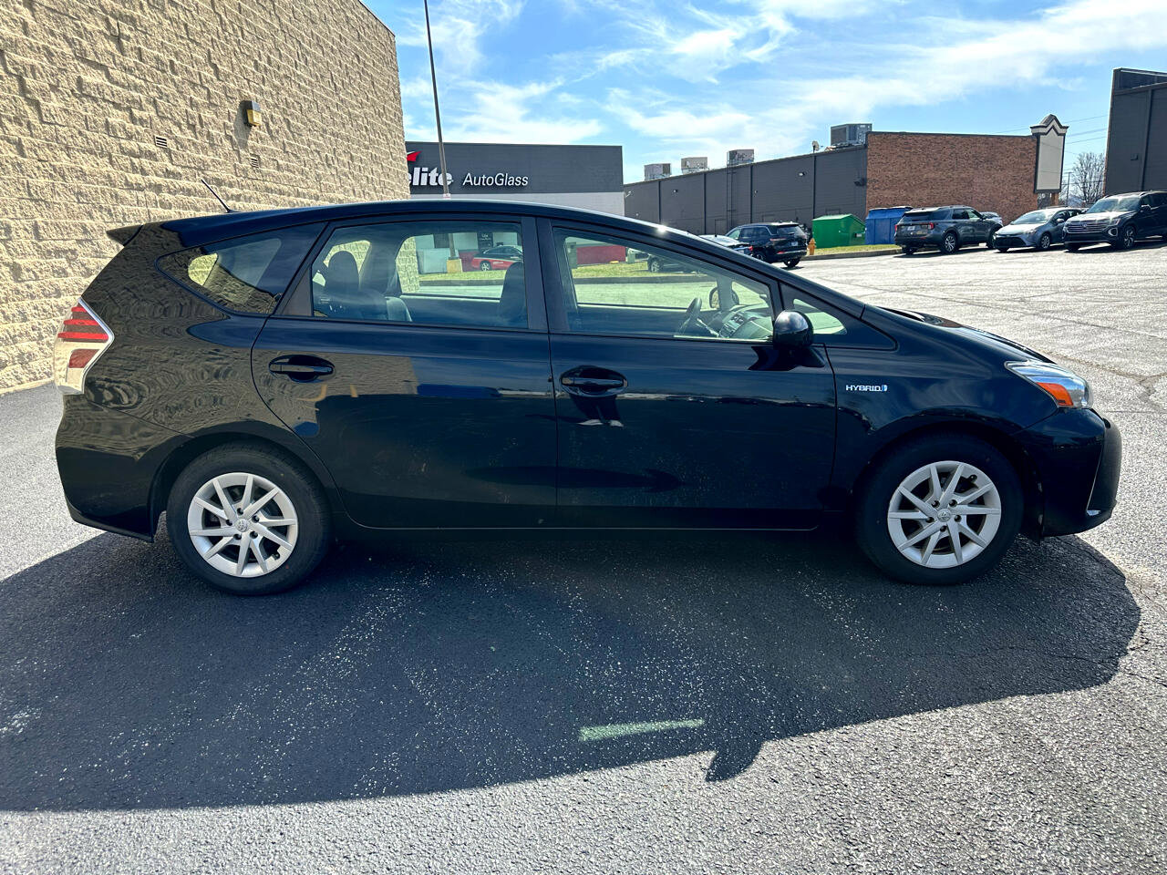 Used 2015 Toyota Prius V Three image 6
