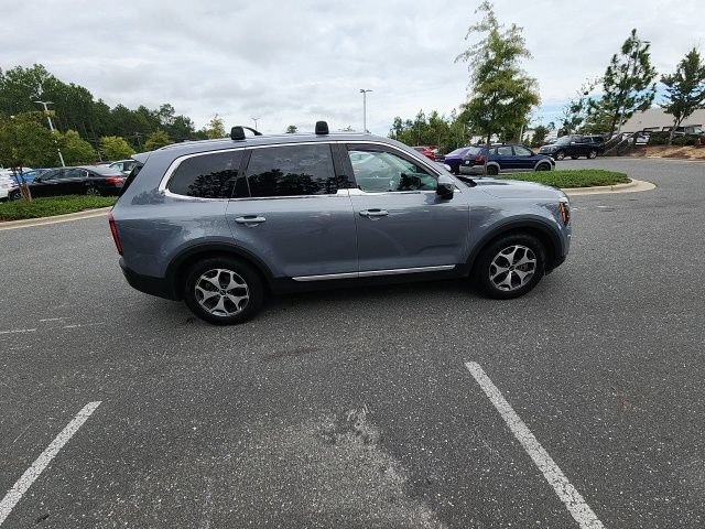 Used 2020 Kia Telluride EX w/ Towing Package AWD/4WD image 17
