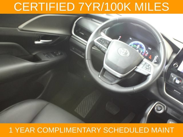 Used 2025 Toyota Grand Highlander AWD image 16