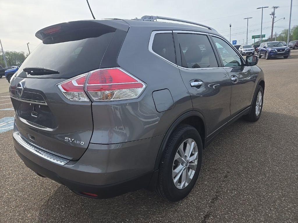 Used 2015 Nissan Rogue SV AWD/4WD image 8