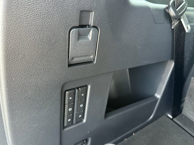 Used 2022 Lincoln Navigator Reserve image 15