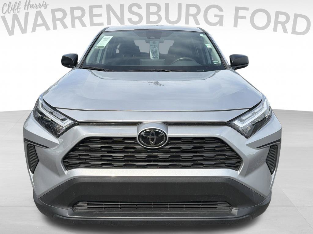 Used 2024 Toyota RAV4 LE FWD image 2