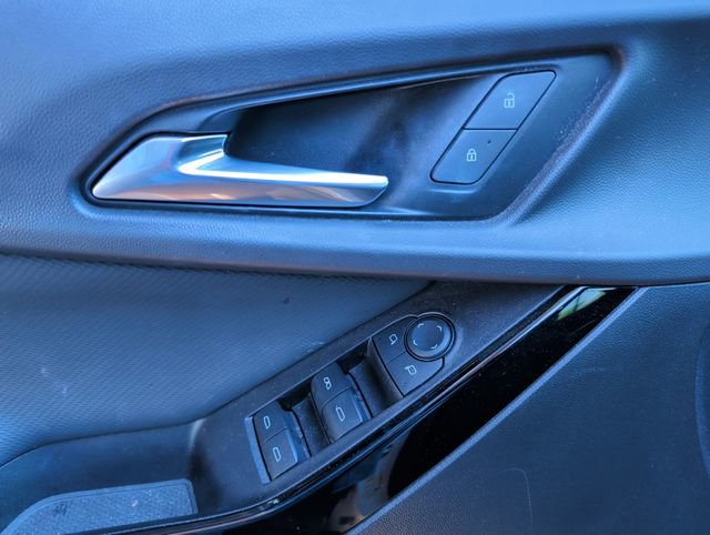 Used 2025 Chevrolet Equinox LT w/ Safety and Technology Package FWD image 16