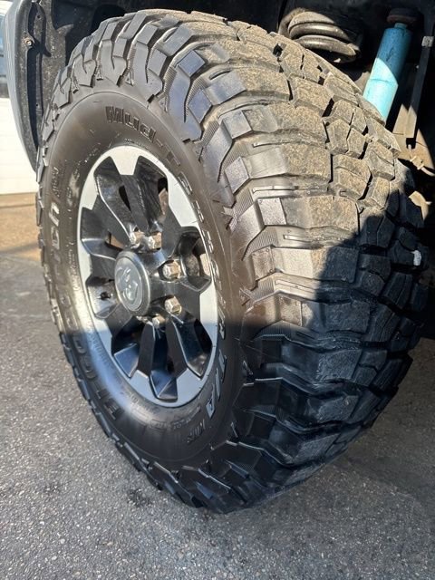 Used 2017 RAM 2500 Power Wagon w/ Leather & Luxury Group image 7