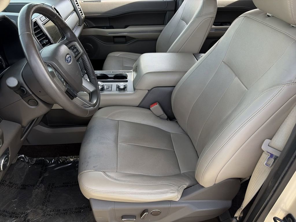 Used 2018 Ford Expedition XLT w/ Equipment Group 202A image 7
