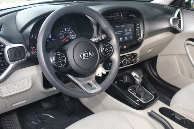 Used 2020 Kia Soul LX image 4