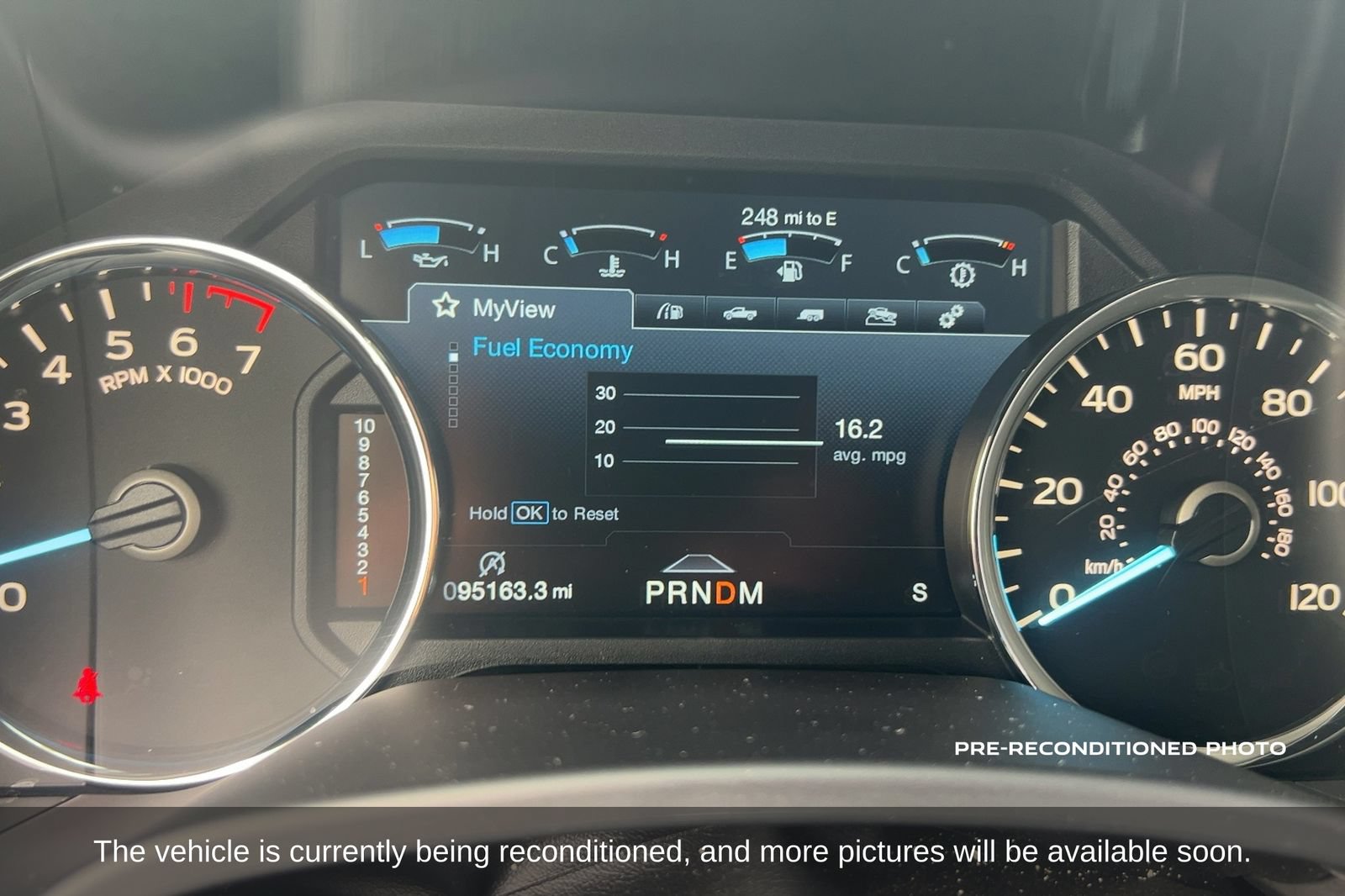 Used 2018 Ford F150 Platinum w/ Equipment Group 701A Luxury AWD/4WD image 16